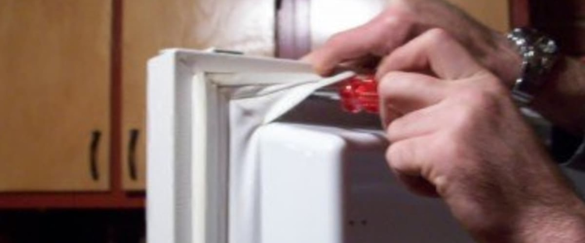 How much does it cost to replace a seal on a refrigerator?